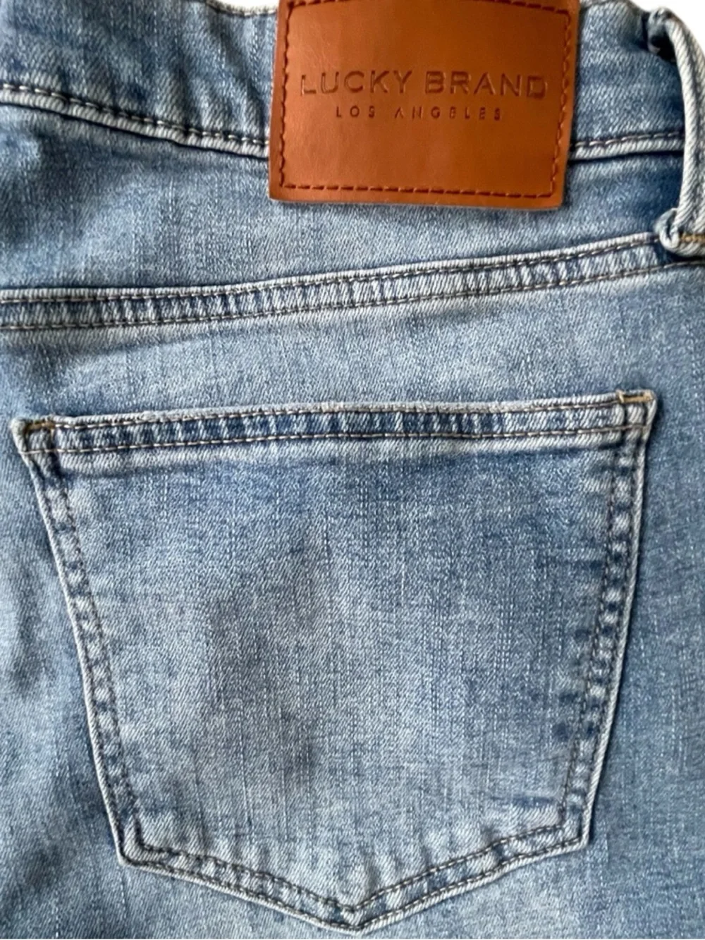 Lucky Brand Women's Size 12 Midi Rise Straight Leg Jeans Light Blue - Picture 11 of 16